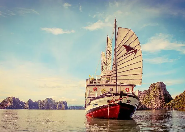 Signature Cruise Hạ Long
