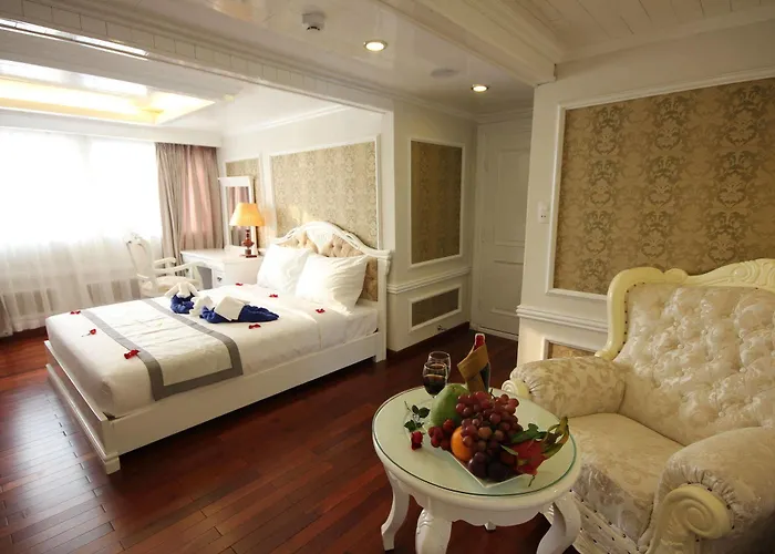  Signature Cruise Hạ Long