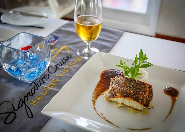 Signature Cruise 5* Hạ Long