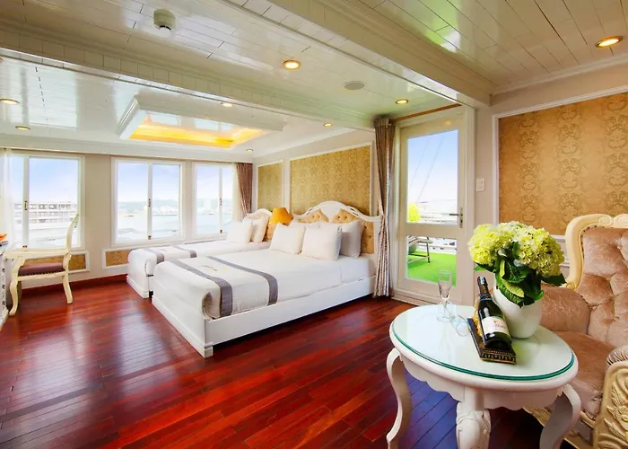 Signature Cruise Hạ Long